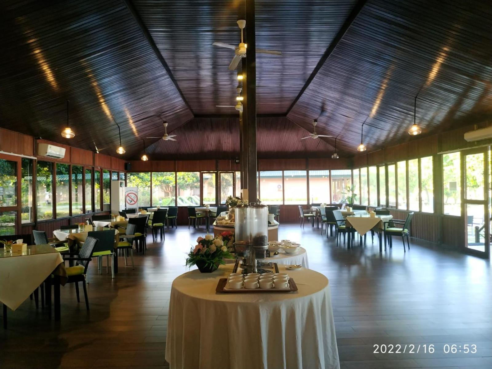 Sylvia Hotel & Resort Komodo Labuan Bajo Dış mekan fotoğraf